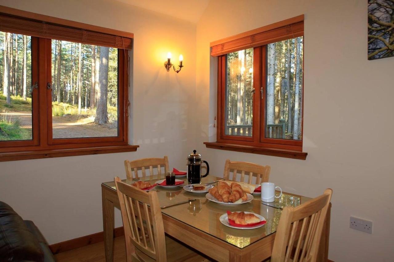 Cairngorm Lodges Aboyne Exteriör bild