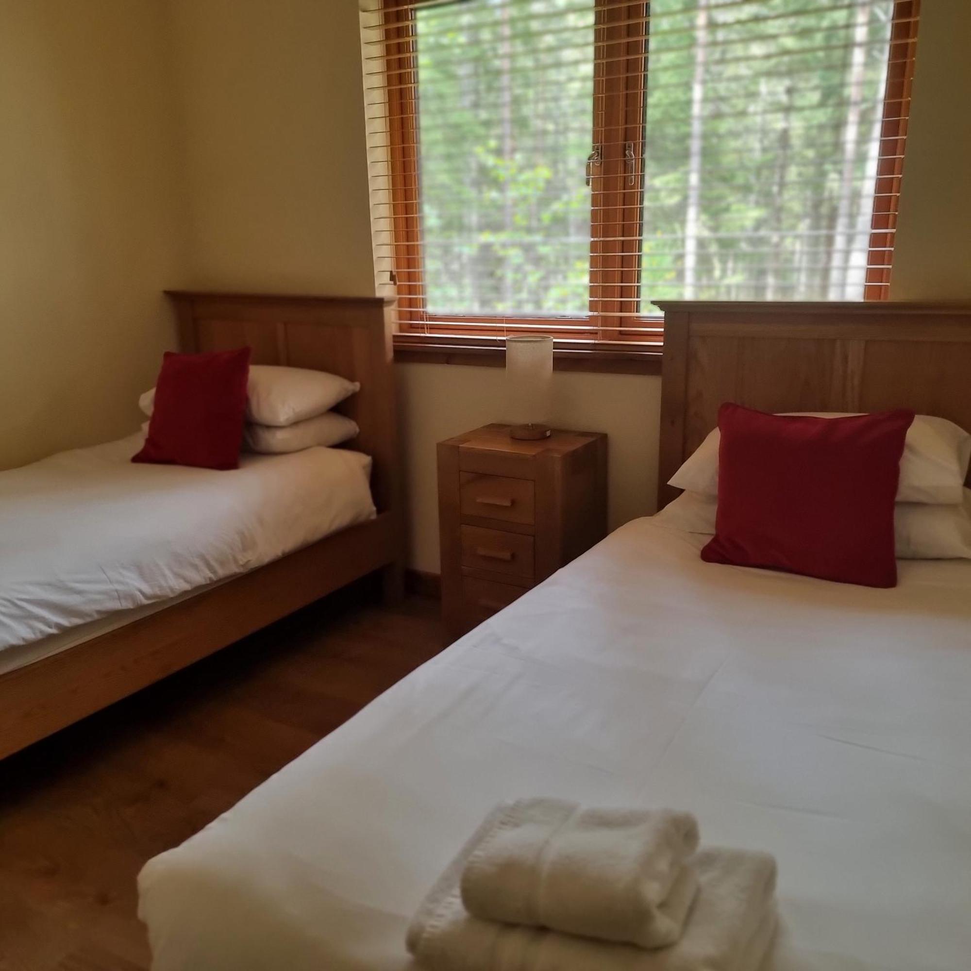 Cairngorm Lodges Aboyne Exteriör bild